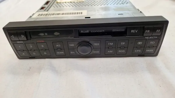 Radio cassette Audi Concert OEM 4B0035186E image 2