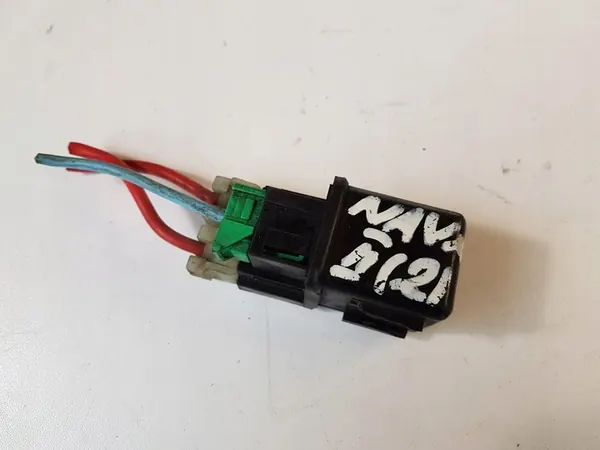 Relä Nissan Navara D40 2007 2523080A0A image 3