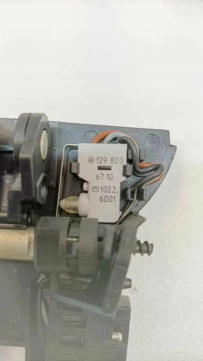 Panneau intérieur Mercedes-Benz SL R129 OEM 1298206710 image 4