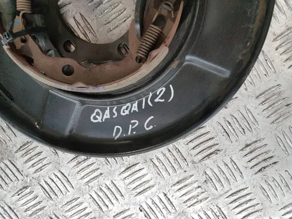 Zapatas de freno de mano Nissan OEM NBKD9043GC - Usado image 3