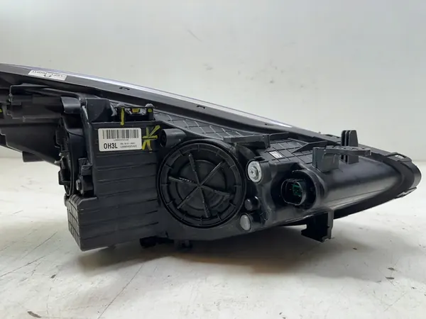 Faros Delantero Izquierdo Hyundai i30 II con Iluminación image 9