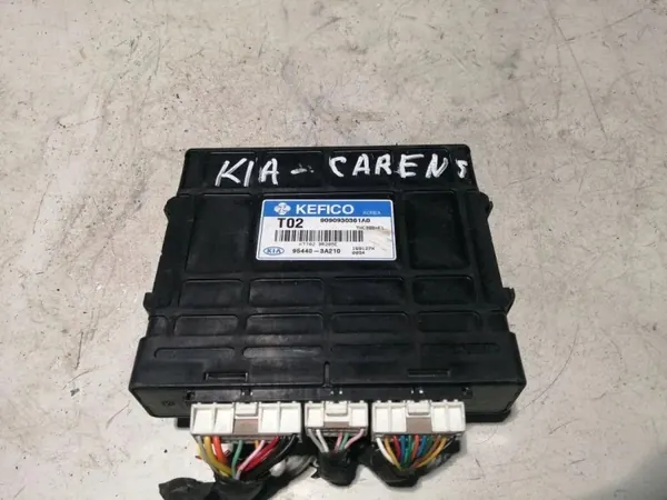 Kia Carens III 2.0 CRDI Växellådsstyrenhet OEM 95440-3A210 image 2