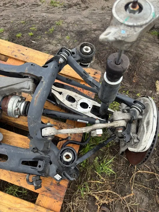 Sospensione posteriore Audi A4 B9 A5 8W 3.0 TDI image 4