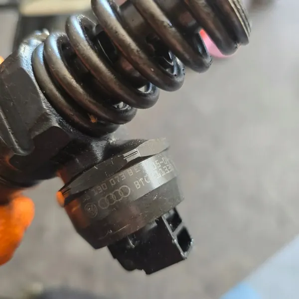 Iniettore carburante Volkswagen Sharan 2001 | Nr. pezzo: 038130073BE image 3