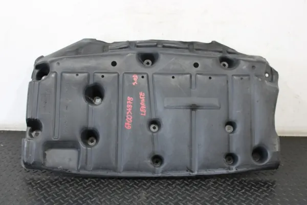 Protection sous caisse Maserati LEVANTE M161 OEM 670034878 image 2