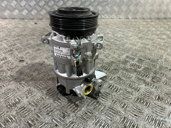 Compresseur A/C Volvo XC90 2018 image 2