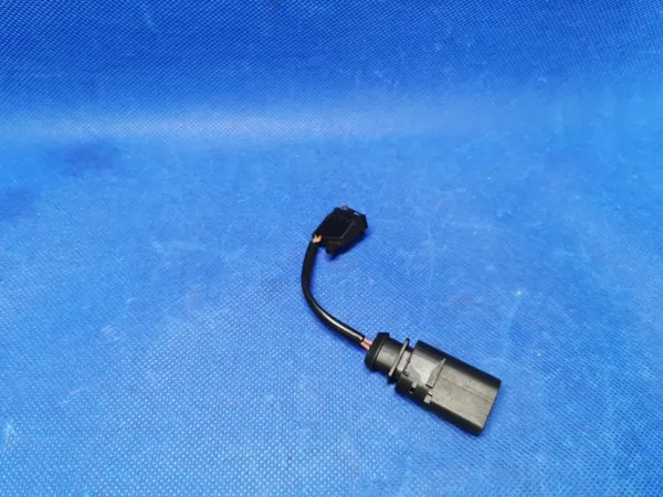 Micro-interrupteur OEM 8D0973822 pour verrou capot Audi image 4