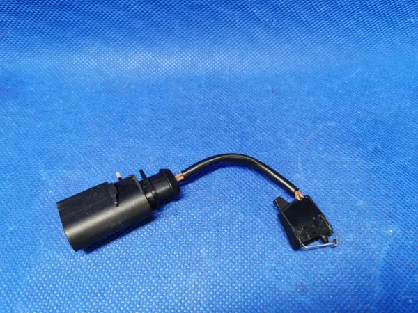 Micro-interrupteur OEM 8D0973822 pour verrou capot Audi image 6