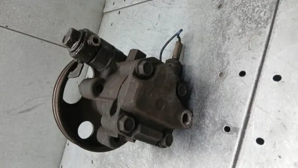 Bomba dirección OEM VOLVOMAR-140345 Mazda 323F image 3