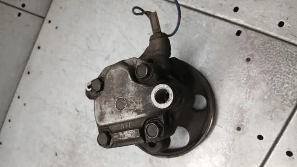 Bomba dirección OEM VOLVOMAR-140345 Mazda 323F image 4