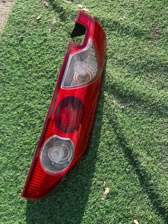 RENAULT KANGOO 08- Lámpara trasera derecha 8200419945 8200419952 image 2