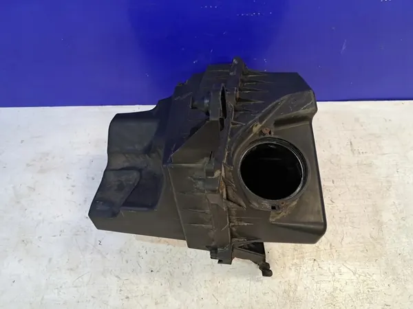 Volvo V50 2004 Ilmansuodattimen kotelo image 2