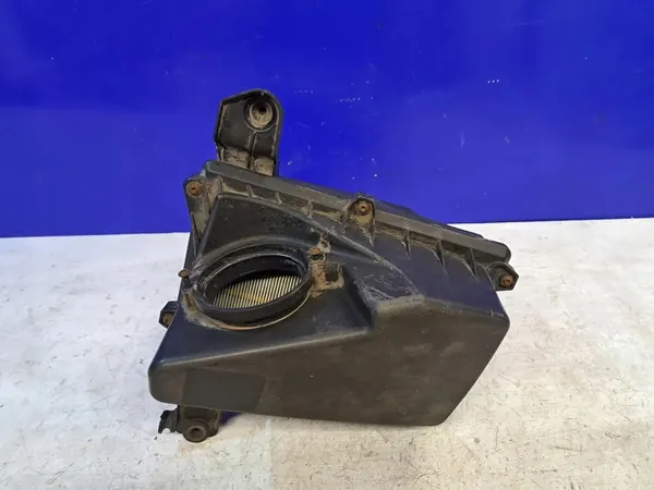 Volvo V50 2004 Ilmansuodattimen kotelo image 3