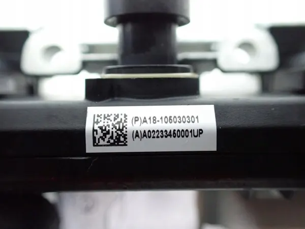 Tesla kaistanpitotuki-kamera OEM 1514448-02-H Model Y:lle image 6