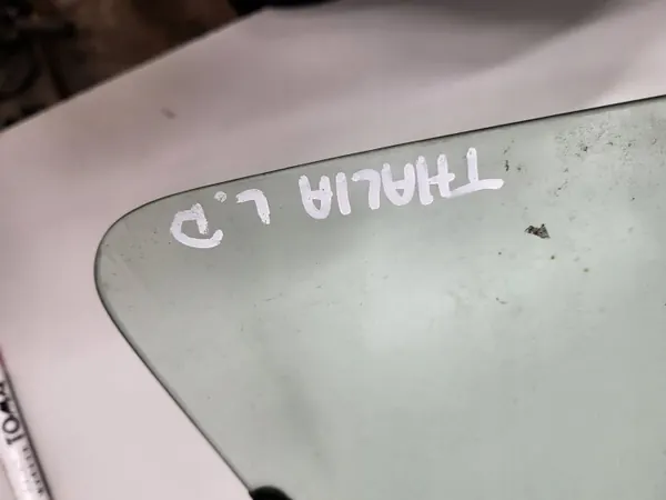 Fahrertürscheibe vorne links OEM AYN6819 - Renault image 3