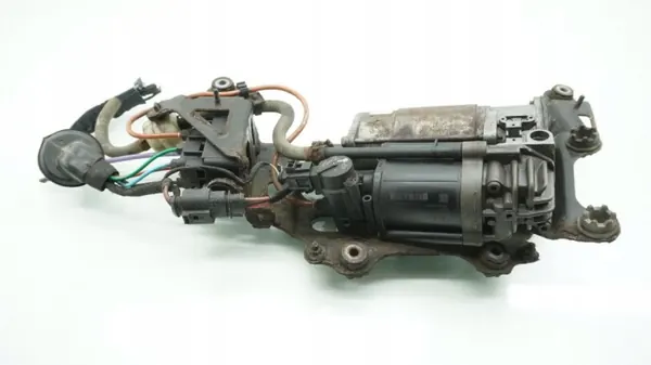Audi A8 D4 ilmaisuspuristin OEM 4H0616005C image 2