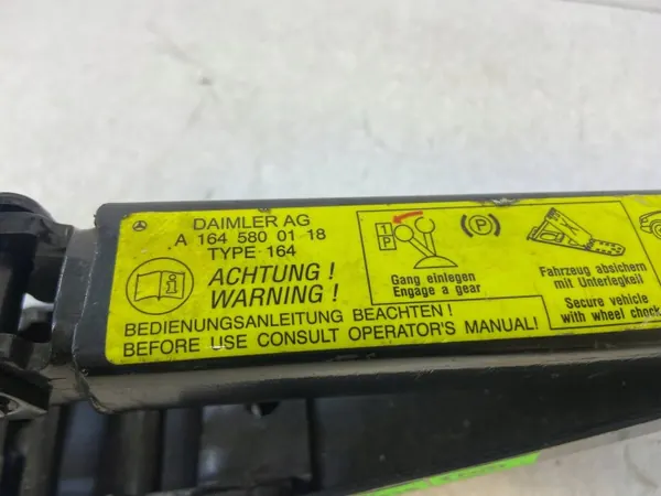 Cric Mercedes W164 OEM A1645800118 - Occasion image 10