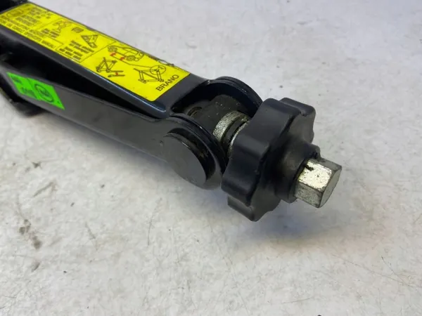 Cric Mercedes W164 OEM A1645800118 - Occasion image 6