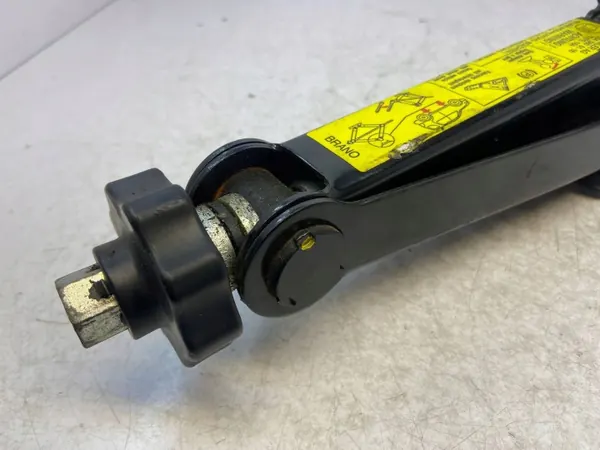 Cric Mercedes W164 OEM A1645800118 - Occasion image 7
