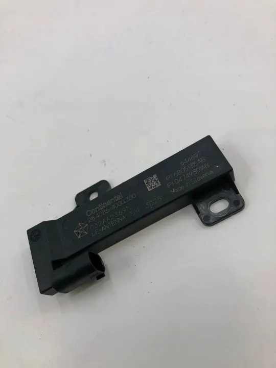 Antennivahvistin OEM 58051315AB Jeep Compass image 2