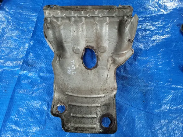 Escudo térmico Opel OEM 55565974 para Astra H Zafira B image 6