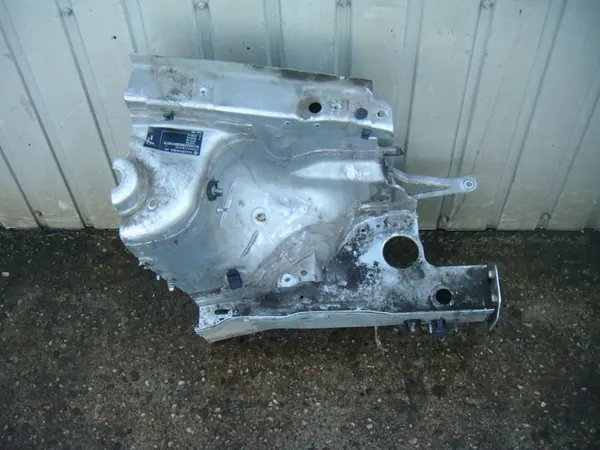 VW POLO 4 IV 9N LIFT 05- Longitudinal gauche avant image 2