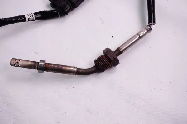 Exhaust Gas Temperature Sensor VW Transporter T5 image 3