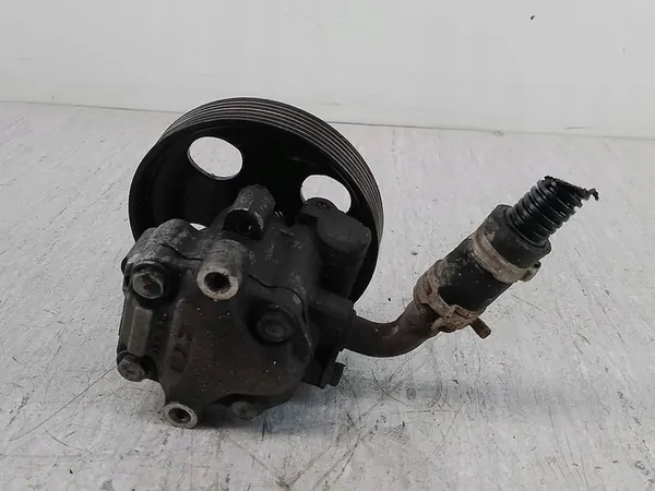 Bomba de direção assistida Mazda 2 (03-07) 1.4 HDI 2S6C3A696DD image 4