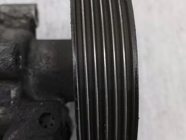 Bomba de direção assistida Mazda 2 (03-07) 1.4 HDI 2S6C3A696DD image 5