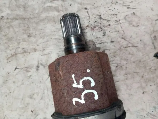 Vänster framaxel VOLVO S60 II 2.0L Diesel 2016 image 2