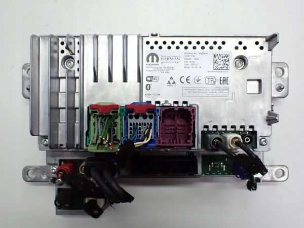 Radio-Verstärkermodul OEM 52204816 Jeep Compass II image 2