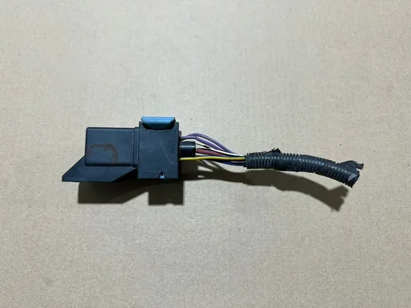 FORD Gloeiplugrelaisconnector image 10