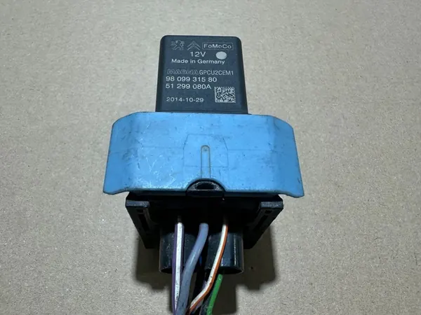 FORD Gloeiplugrelaisconnector image 5