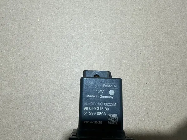 FORD Gloeiplugrelaisconnector image 8