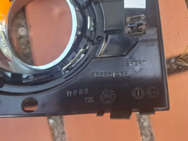 Griglia paraurti sinistra alogena Fiat 500S SPORT LIFT 2016- 735642245 image 3