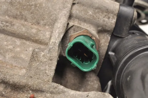 Opel EGR-venttiili 55566052 image 4