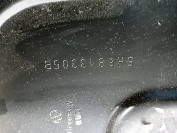 Takaistuimen vahvike OEM 5H6813305 VW Golf VIII:lle image 7