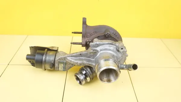 Turbocompresor OEM 55493250 para Opel Astra Meriva 1.6 CDTI image 2