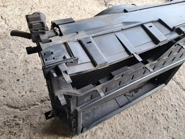 KOMPLET CHŁODNIC RENAULT CLIO IV DEMONTAŻ OM 214107326R image 3