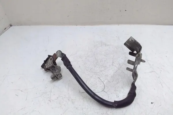 Klema minusowa VW PASSAT B7 ALLTRACK 5Q0915181G image 2