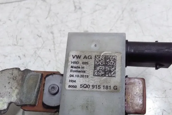 Klema minusowa VW PASSAT B7 ALLTRACK 5Q0915181G image 4