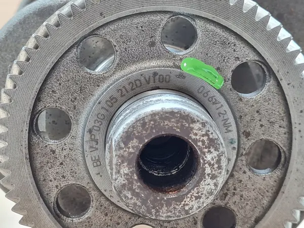 VW AUDI SKODA SEAT 2.0 TDI Vevaxel 03G105212D image 7