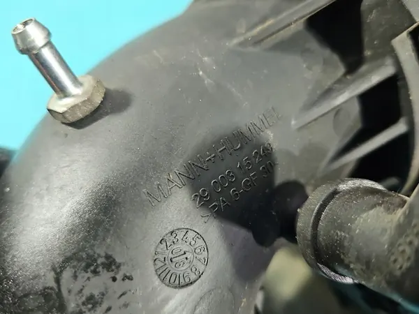 Coletor de admissão Opel Astra III H 1.6 16V image 8