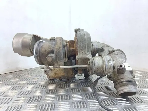 Turboahdin OEM A6510906180 Mercedes-Benz E W212:lle image 7