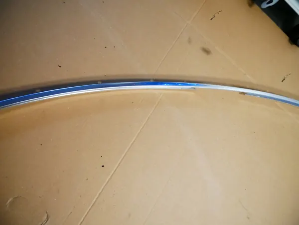 Mercedes CLS W219 vasen kattolista OEM 2196900139 image 3