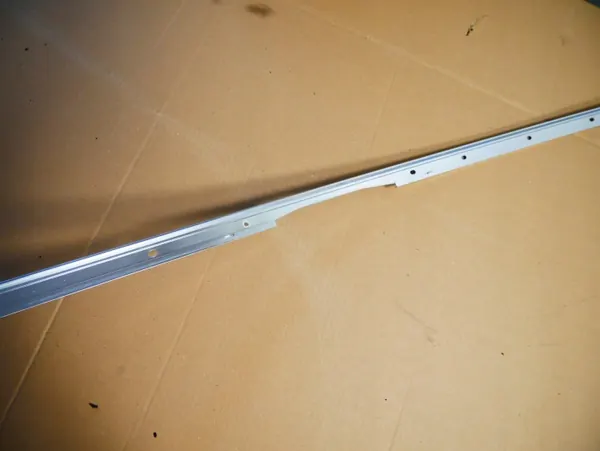 Mercedes CLS W219 vasen kattolista OEM 2196900139 image 5