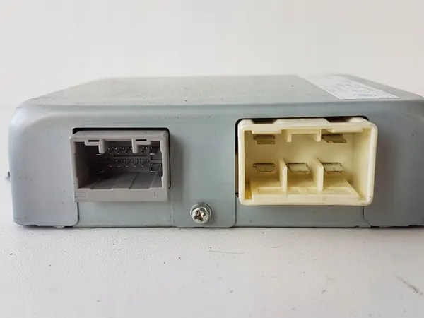 Subaru Forester Zündsteuergerät OEM 82714VA000 image 4