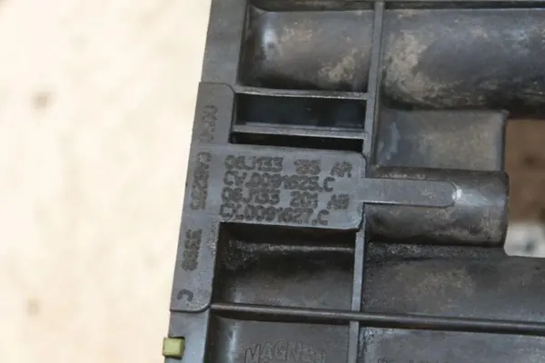 Colector de admisión OEM 06J133201AB para VW Passat B6 1.8L image 4