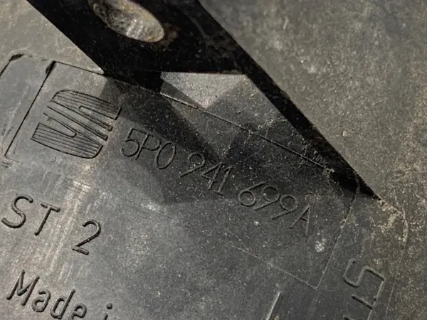 Farol Halógeno Esquerdo SEAT LEON II Hatchback 05-13 OEM image 4