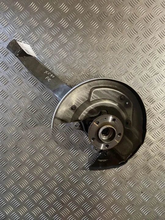 UTO60631 Vorderradnabe für Volvo XC90 - Gebraucht image 3